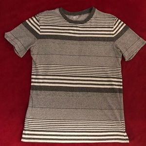 Mossimo T-shirt (Gray & White, size Medium)